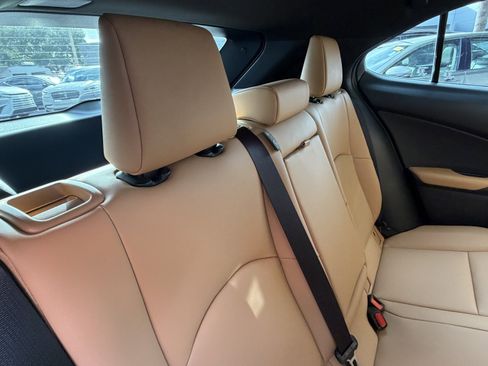 Certified 2026 Lexus UX 300h FWD image 41