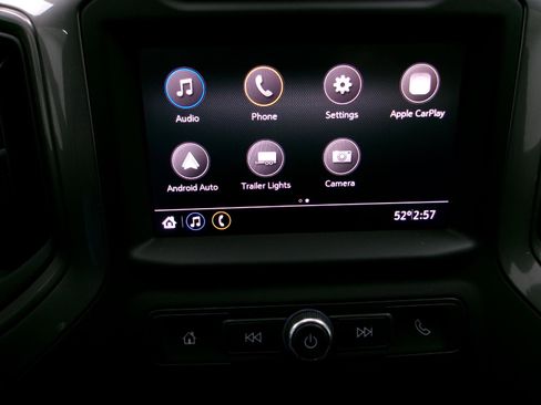 Used 2023 Chevrolet Silverado 2500 Custom w/ Custom Convenience Package image 4