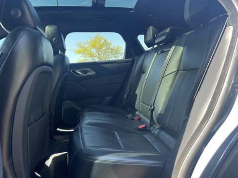 Certified 2024 Land Rover Range Rover Velar Dynamic SE image 29