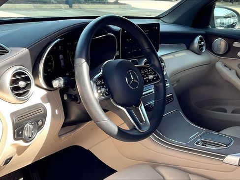 Used 2023 Mercedes-Benz GLC 300 4MATIC Coupe image 17