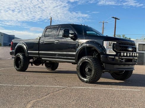 Used 2021 Ford F350 Platinum w/ FX4 Off-Road Package AWD/4WD image 3