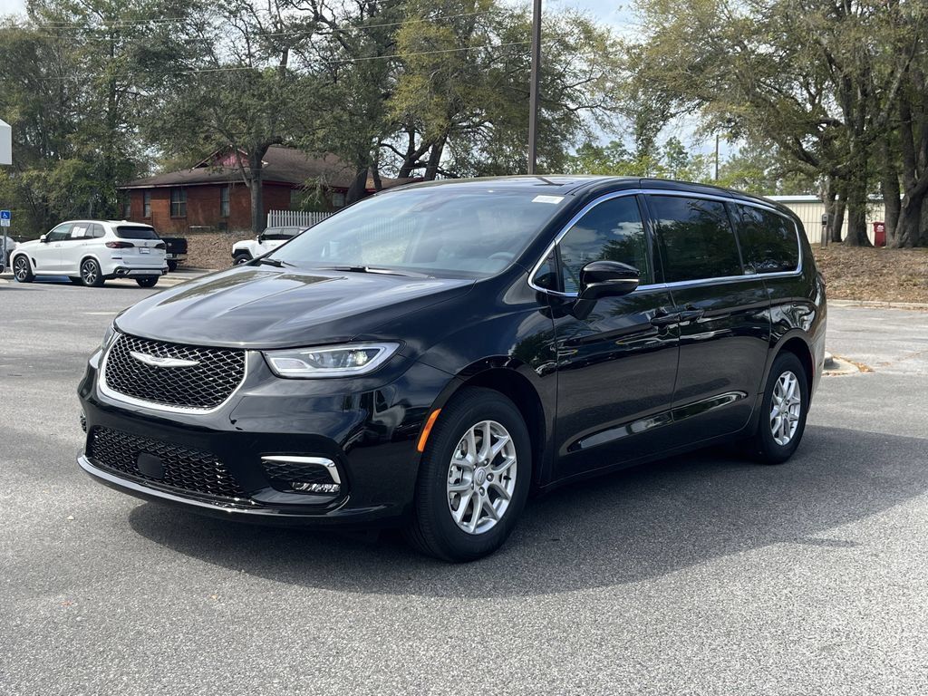 New 2026 Chrysler Pacifica Select FWD image 7