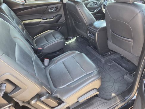 Used 2021 Chevrolet Traverse Premier w/ Redline Edition FWD image 11