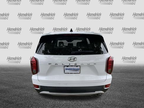 Used 2022 Hyundai Palisade SEL w/ 8P Bench Seat Package FWD image 9