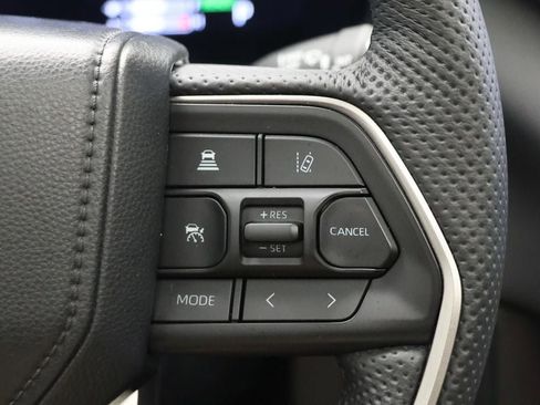Used 2025 Toyota Sequoia Limited AWD/4WD image 21
