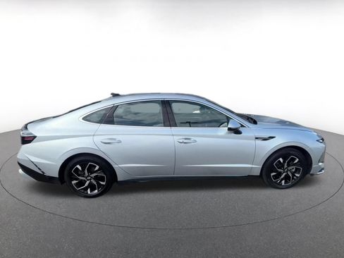 Used 2025 Hyundai Sonata SEL FWD image 16