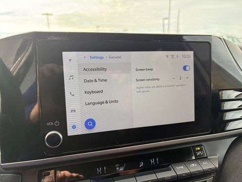 Used 2025 Toyota Camry LE image 19