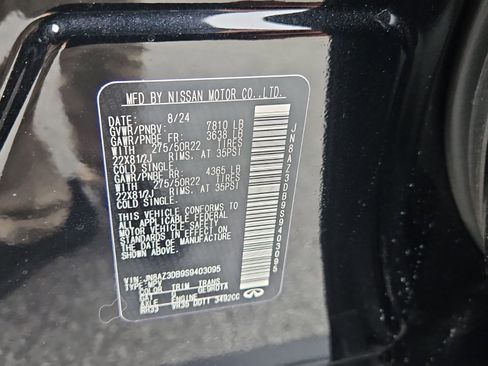 Used 2025 INFINITI QX80 Sensory image 30