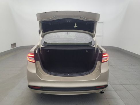 Used 2017 Ford Fusion SE w/ Fusion SE Technology Package image 29