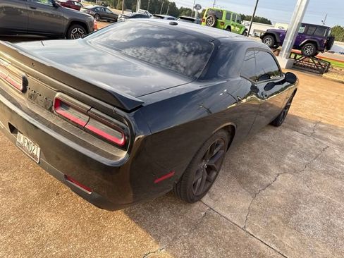 Used 2021 Dodge Challenger R/T w/ Blacktop Package RWD image 7