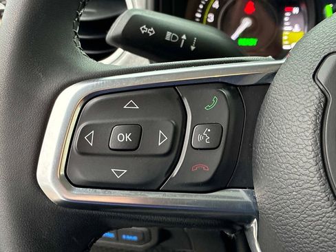 Certified 2025 Jeep Wrangler Unlimited Sahara w/ Safety Group AWD/4WD image 25