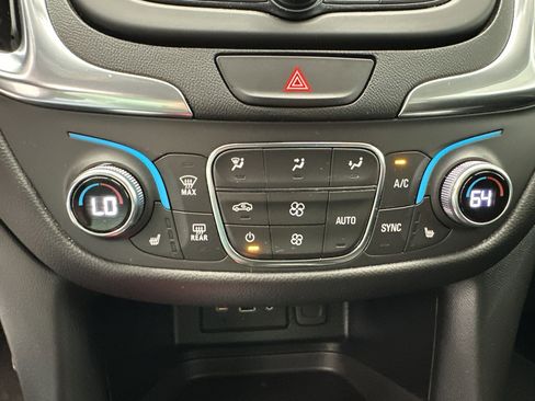 Certified 2021 Chevrolet Equinox LT AWD/4WD image 17