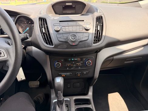 Used 2017 Ford Escape SE FWD image 22
