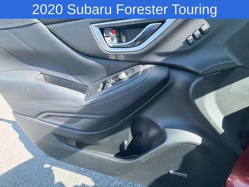 Used 2020 Subaru Forester Touring AWD/4WD image 29