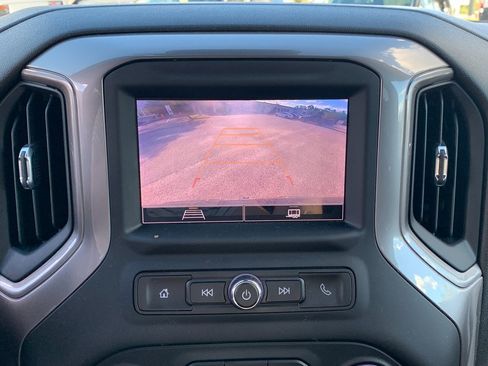 Used 2022 Chevrolet Silverado 1500 Custom image 10