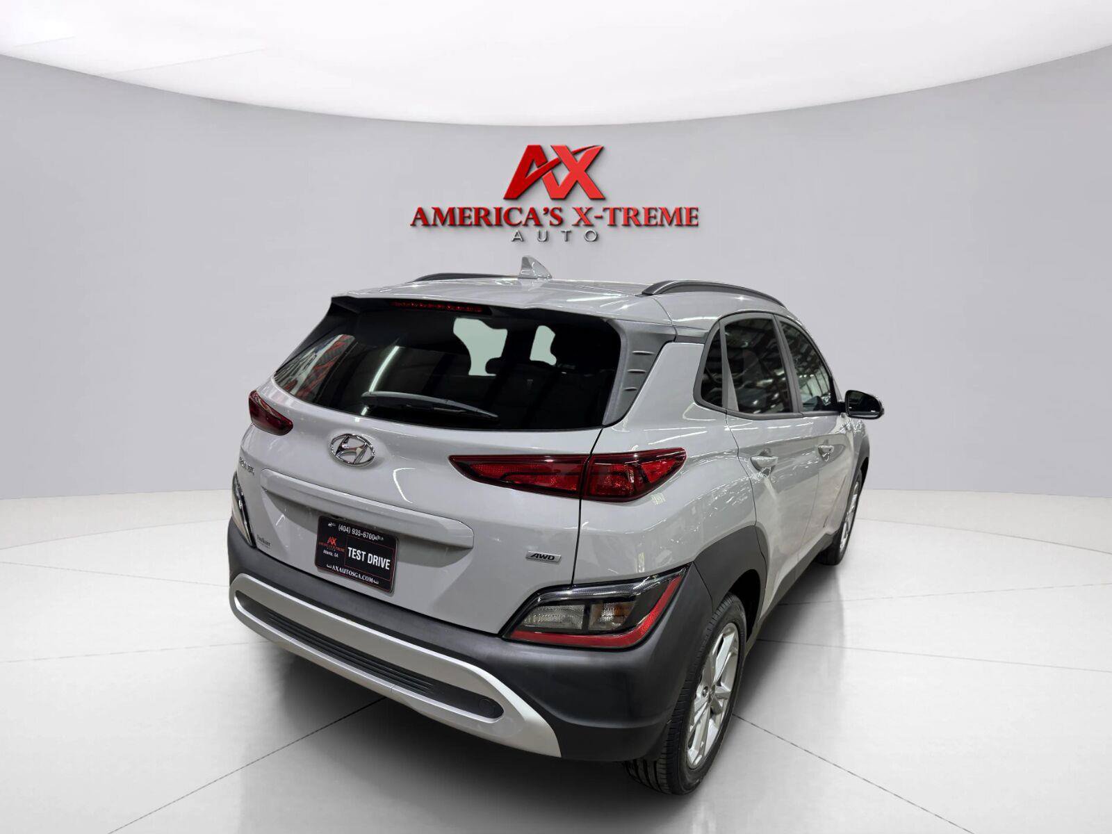 Used 2022 Hyundai Kona SEL AWD/4WD image 8