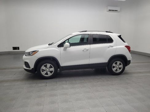 Used 2019 Chevrolet Trax LT w/ LT Convenience Package image 2