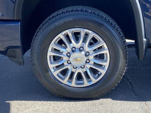 Used 2022 Chevrolet Silverado 2500 High Country w/ Z71 Off-Road Package image 28