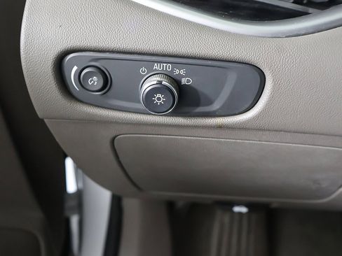 Used 2022 Chevrolet Malibu LT image 30