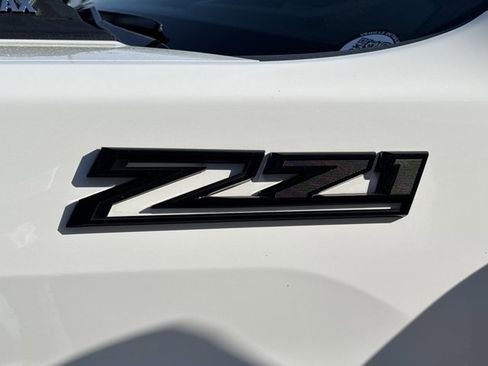 Used 2024 Chevrolet Silverado 2500 LTZ w/ LTZ Plus Package AWD/4WD image 13