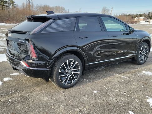 New 2026 Cadillac Optiq Sport 2 image 7