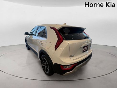 New 2026 Kia Niro LX FWD image 5