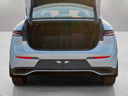 New 2026 Toyota Crown XLE image 12