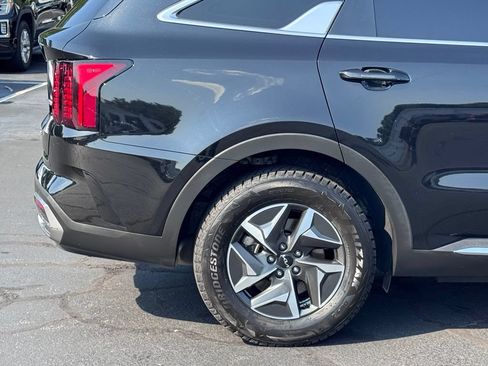 Used 2022 Kia Sorento S FWD image 39