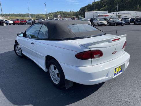 Used 2000 Chevrolet Cavalier Z24 FWD image 8