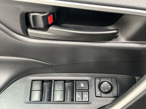 Used 2023 Toyota RAV4 LE image 13