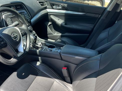 Used 2020 Nissan Maxima 3.5 SV w/ Floor Mat Group FWD image 15
