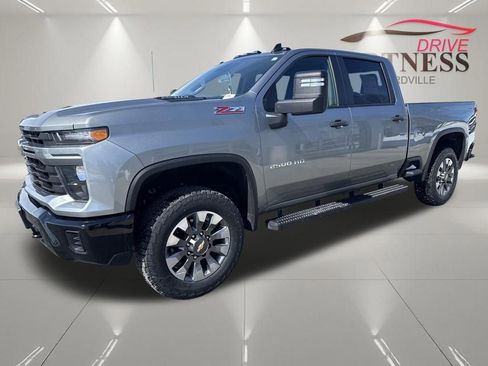 Certified 2024 Chevrolet Silverado 2500 Custom w/ Custom Convenience Package AWD/4WD image 4
