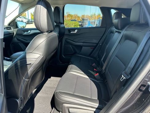 Used 2022 Ford Escape SEL image 13