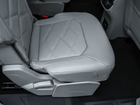 New 2026 Volkswagen Atlas SE image 39