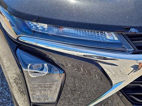 Used 2026 Chevrolet Trax LS FWD image 8