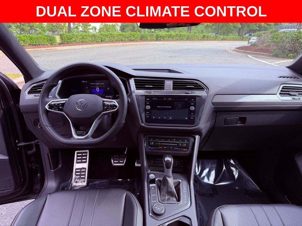 Used 2022 Volkswagen Tiguan SE R-Line AWD/4WD image 10