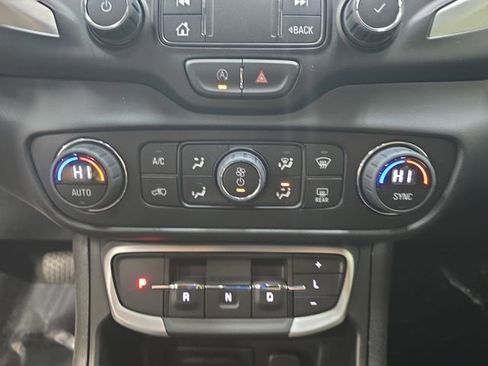 Used 2023 GMC Terrain SLT w/ Infotainment Package II AWD/4WD image 25