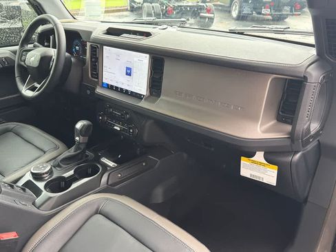 New 2026 Ford Bronco Outer Banks AWD/4WD image 13