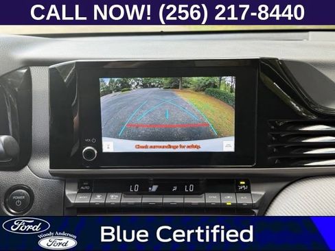 Used 2025 Toyota Camry SE FWD image 16