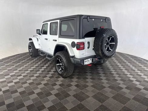 Used 2022 Jeep Wrangler Unlimited Rubicon w/ LED Lighting Group AWD/4WD image 9