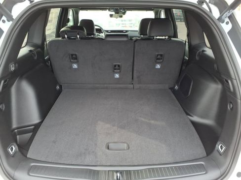 New 2026 Jeep Grand Cherokee Limited Reserve image 11