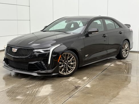 Certified 2024 Cadillac CT4 V Blackwing w/ Carbon Fiber 1 Package RWD image 2