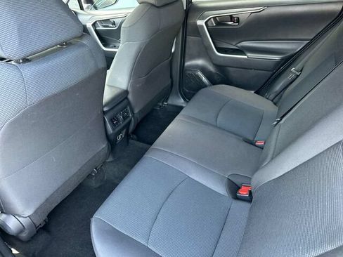 Used 2023 Toyota RAV4 LE AWD/4WD image 14
