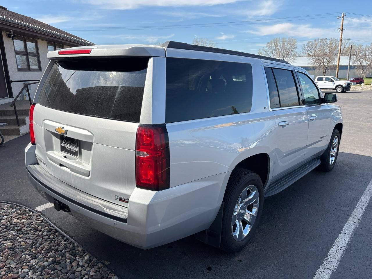 Used 2019 Chevrolet Suburban LT AWD/4WD image 3