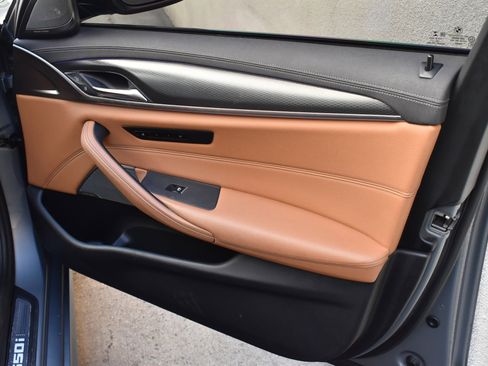 Used 2023 BMW M550i xDrive w/ Executive Package image 28