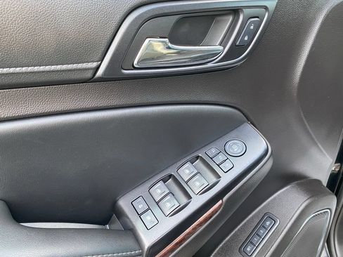 Used 2016 GMC Yukon SLT w/ Open Road Package AWD/4WD image 14