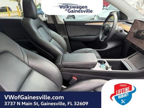 Used 2023 Tesla Model Y Long Range AWD/4WD image 9