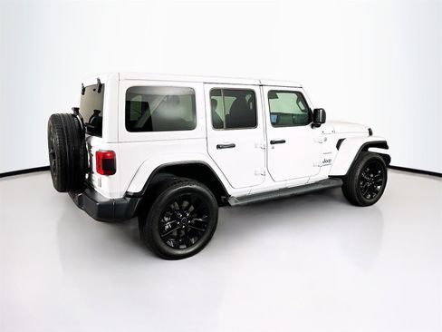 Used 2024 Jeep Wrangler Unlimited Sahara image 5