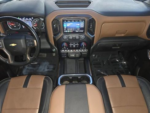 Used 2023 Chevrolet Silverado 2500 High Country w/ Z71 Off-Road Package image 20