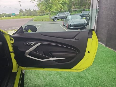 Used 2020 Chevrolet Camaro LT RWD image 14